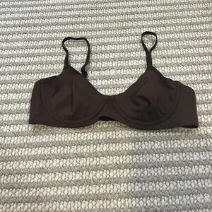 SOLD!!! Skims Fits Everybody Unlined Demi Bra